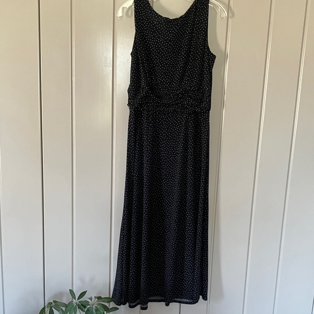 Jessica Howard Black Maxi Dress with White Polka Dots